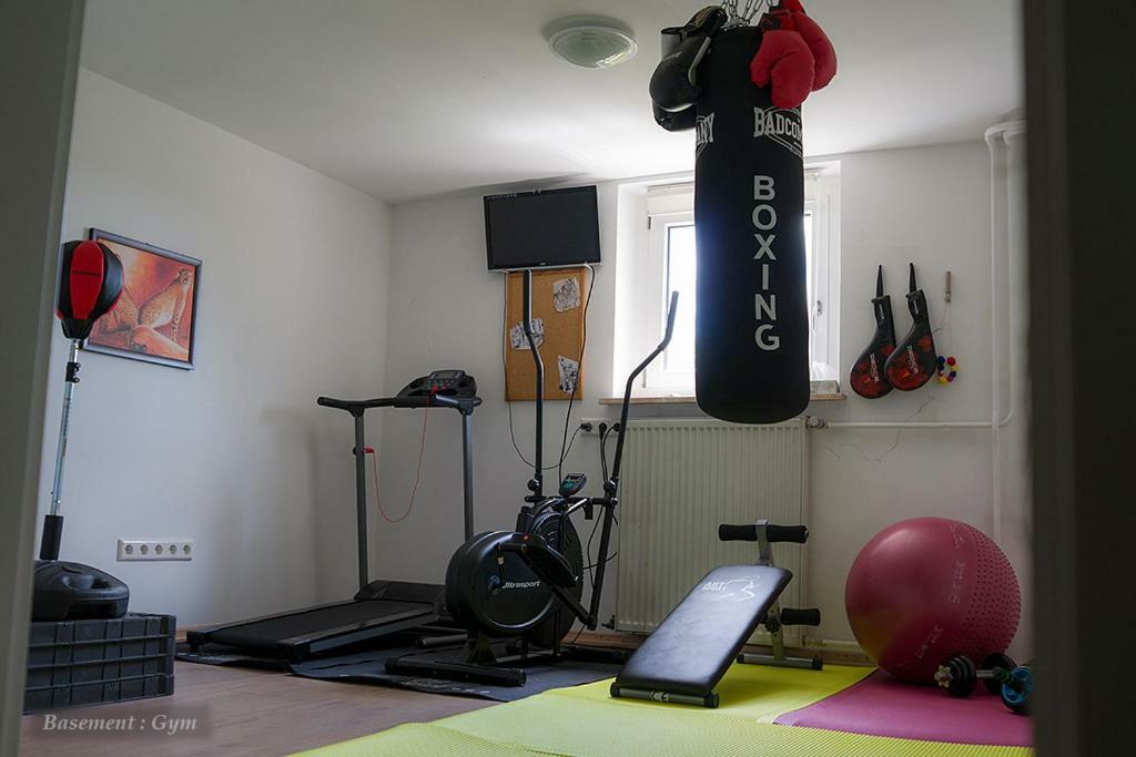 Entire House In Schwarzwald With Mountain View, Private Gym,Sauna And Garden Villa Unterkirnach Ngoại thất bức ảnh
